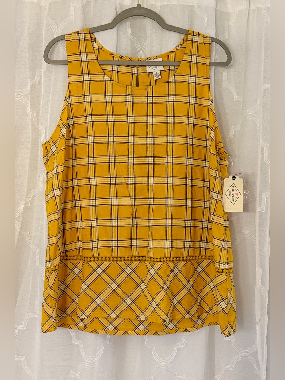 St. John’s Bay NWT Large Mustard Yellow Plaid Sleeveless Blouse